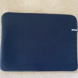 Incase Laptop Sleeve